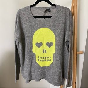 Quotation 100% Chasmere Neon Green Skull Grey Sweater size S